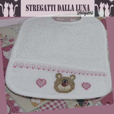 bavetta ricamata a punto croce con orsetto bear cross stich