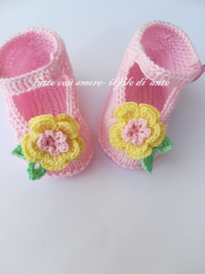 scarpine  bambina in cotone rosa con fiori gialli