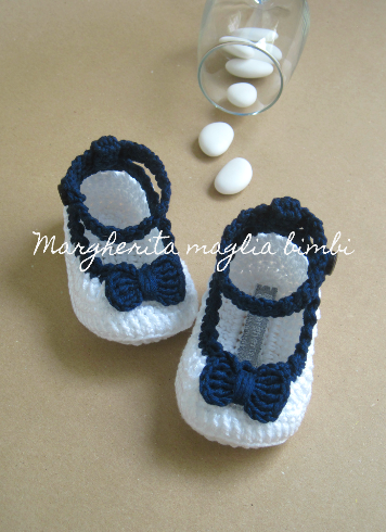 Scarpine ballerine bambina  - cinturino e fiocco - cotone bianco e blu - uncinetto - Battesimo