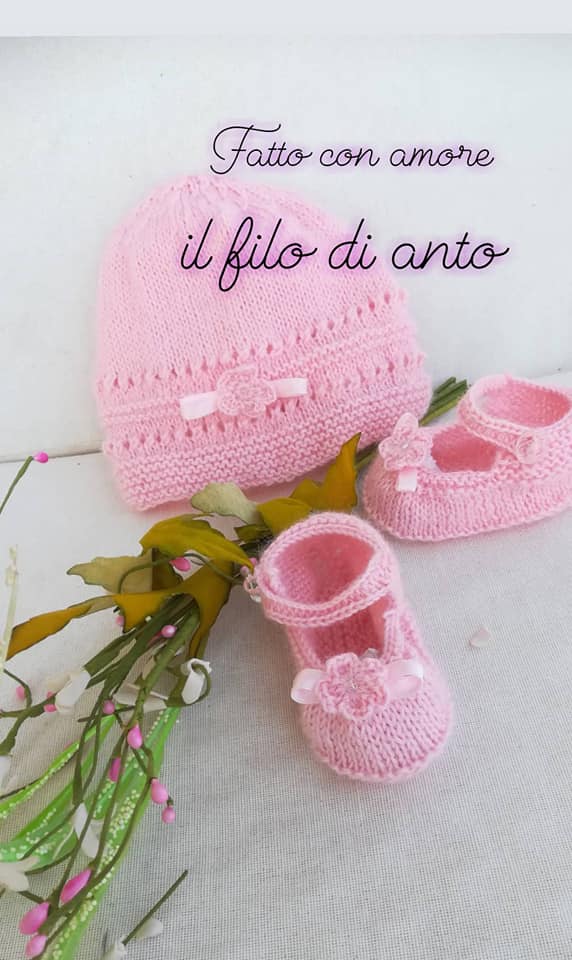 Cappello e scarpine neonata in pura lana 100% rosa 