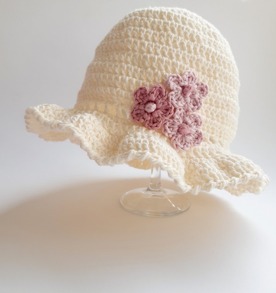 Cappello con balza bambina/neonata cotone  panna - fiori rosa antico - Battesimo