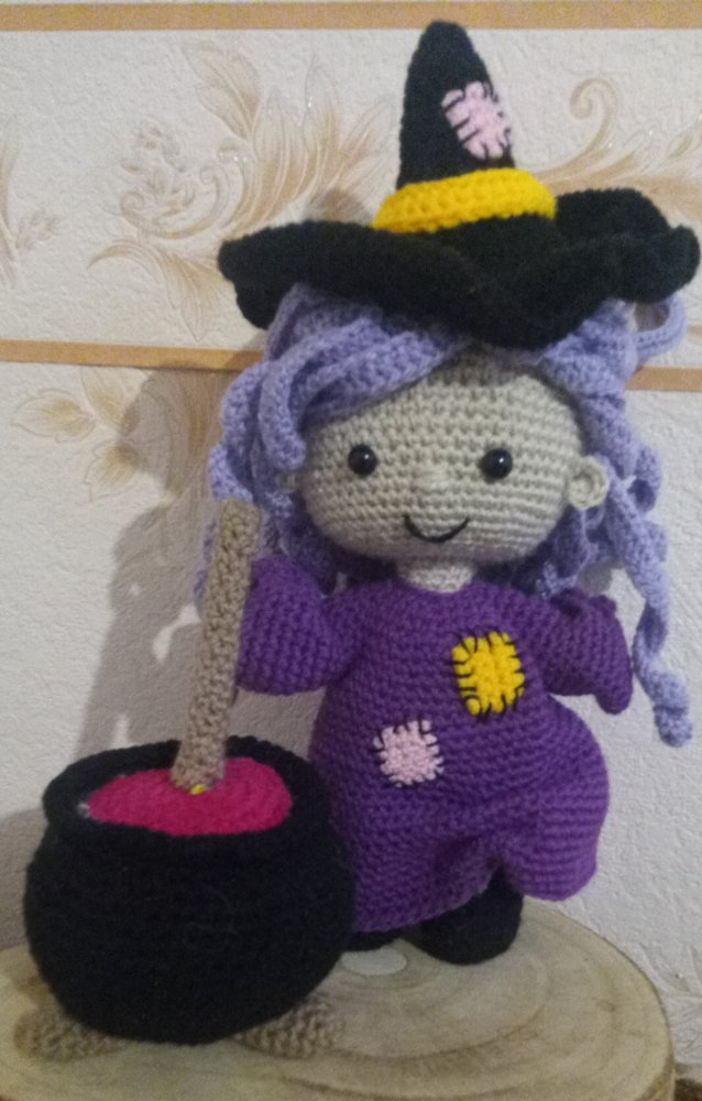 Streghetta VİOLETTA amigurumi 