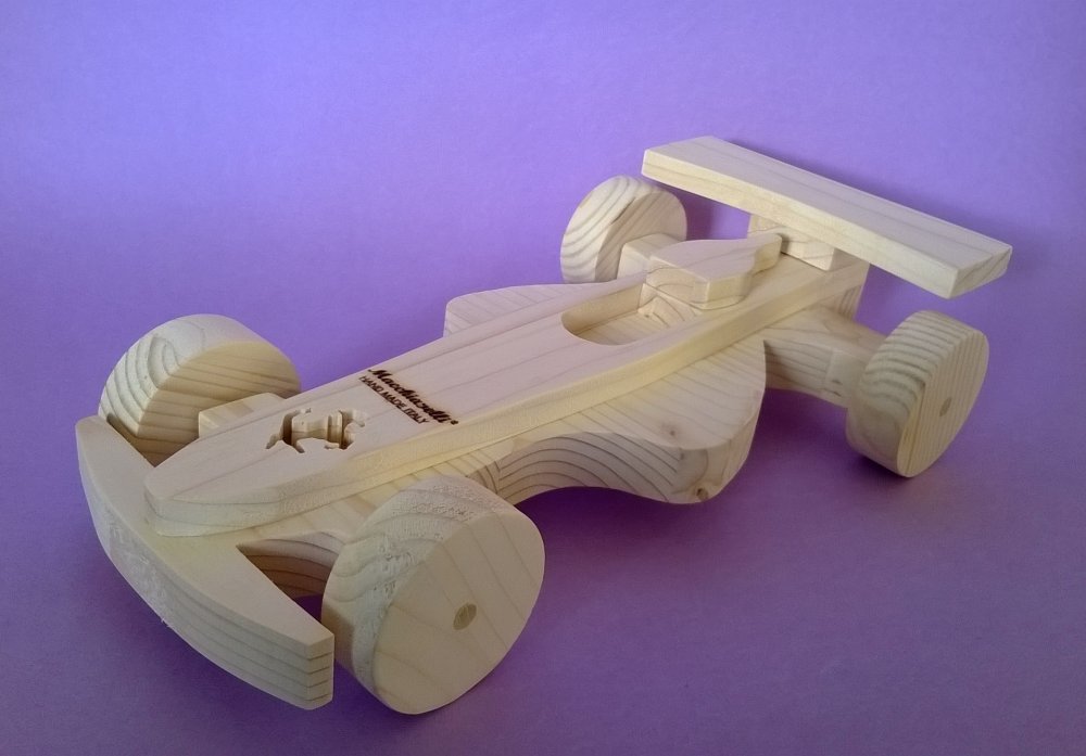 Auto da corsa in legno per bambini (Cod. GIO009)